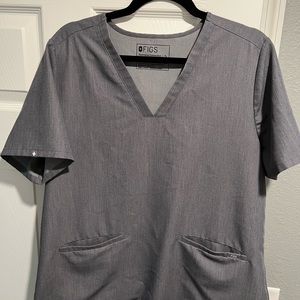 Figs XL scrub top